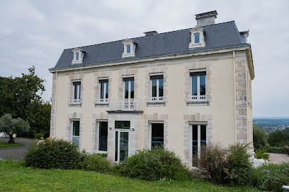 Château Ollé Laprune, Hôtel à Jurançon