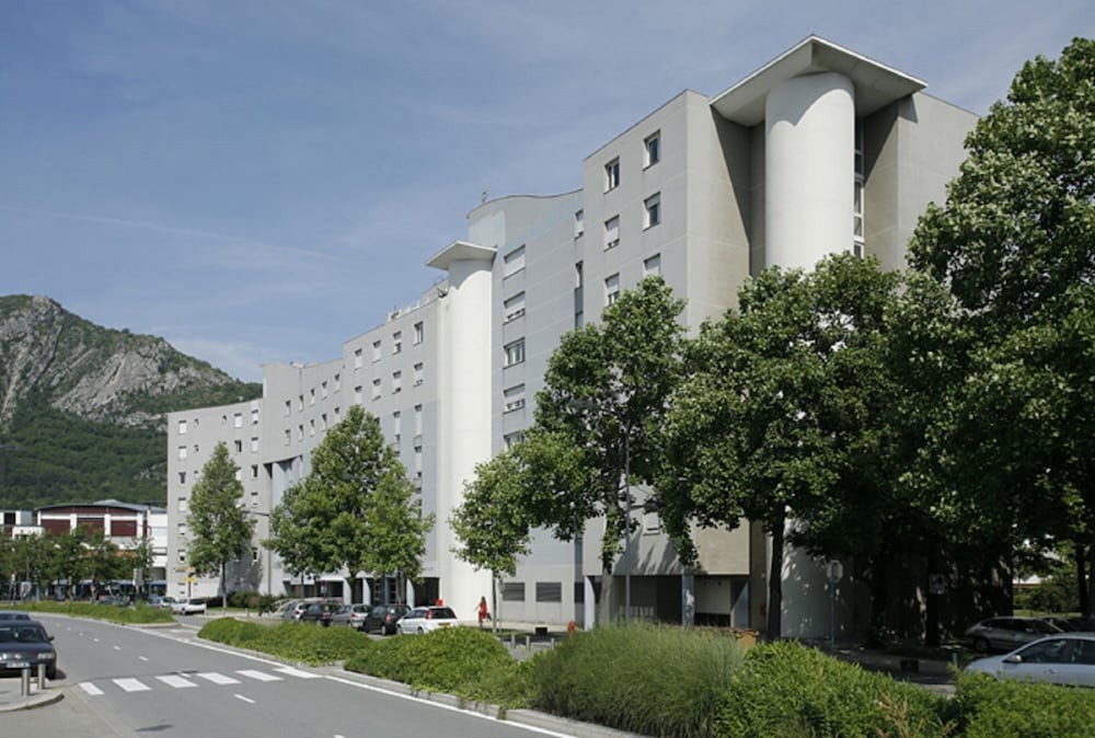 Appart Hôtel - Séjours & Affaires Grenoble Marie Curie, Résidence Hôtelière à Grenoble