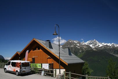 Chalet Beyond - Fietshotel En Chalethuur, Hôtel à Oz