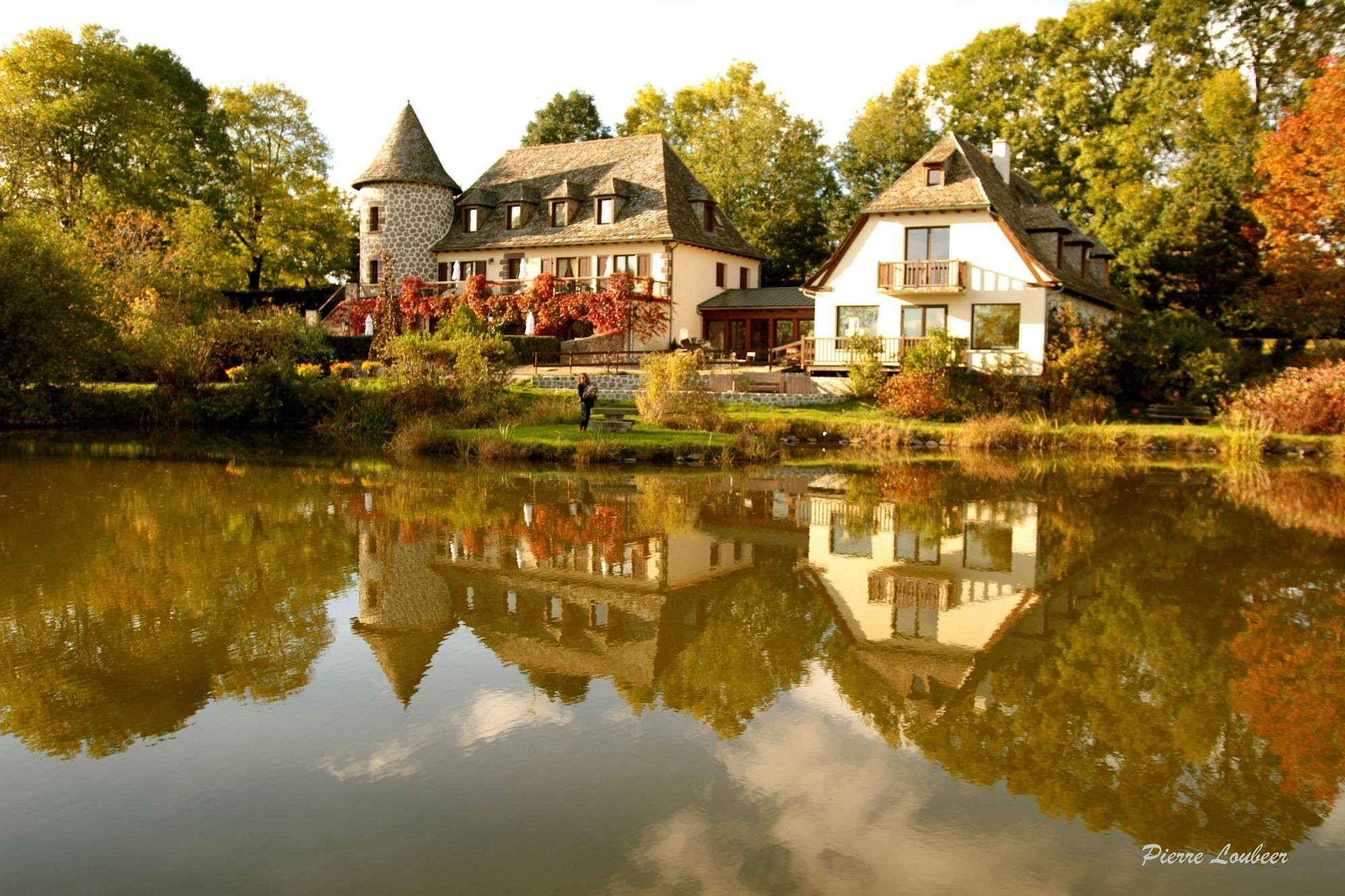 Hôtel Chez Marie 3 étoiles : Lofts, Suites Appart, Chambres & Spa, Hôtel à Pailherols