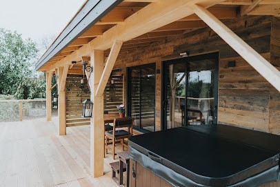 Berry Séjours, Hôtel à Malicornay