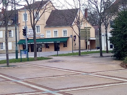 Hotel Restaurant du Champ de Foire, Hôtel à Paray-le-Monial