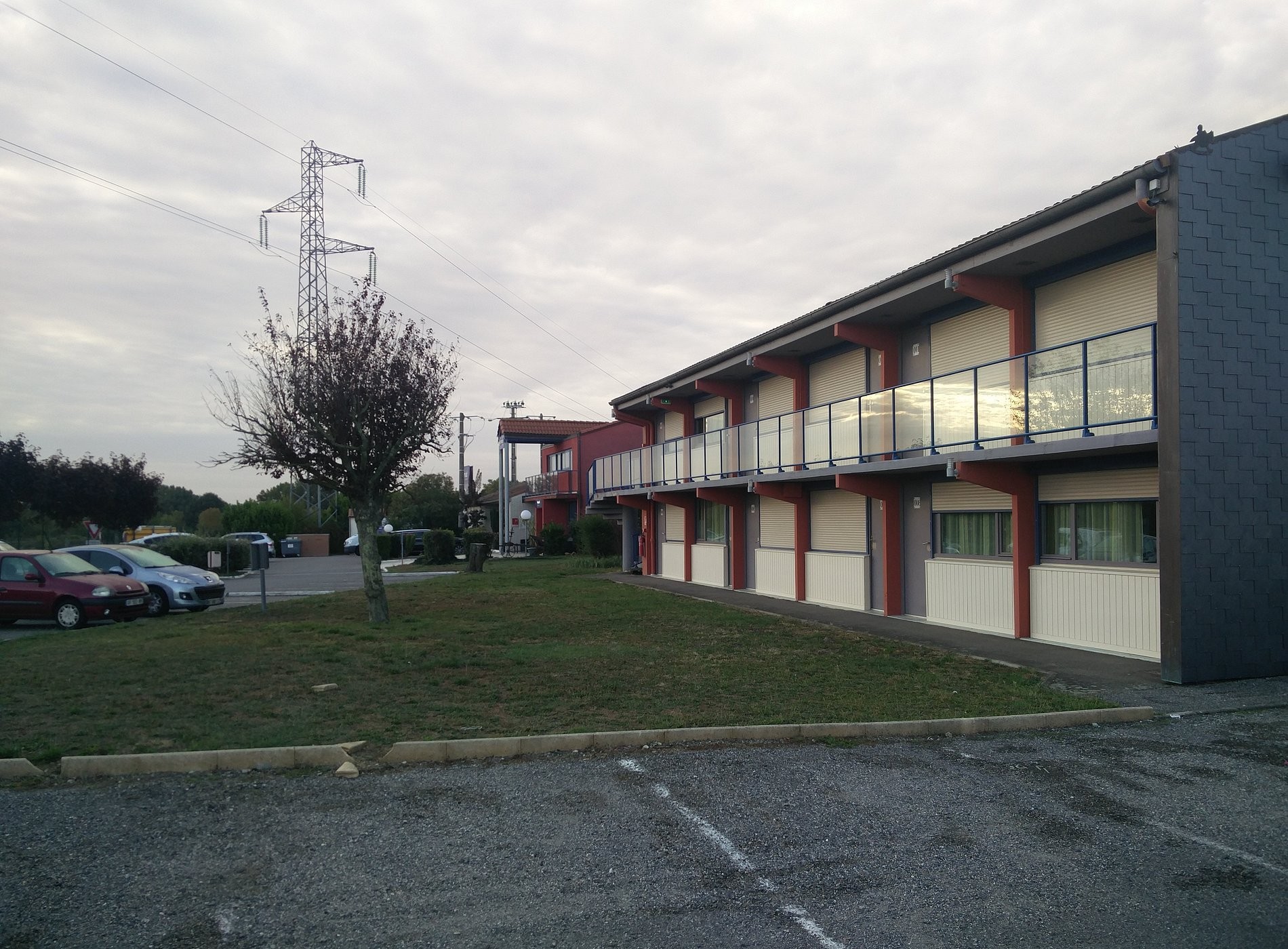 Hôtel Kyriad Toulouse Roques, Hôtel à Roques