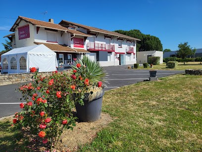 Hôtel Le Cormier 9, Hôtel à Cholet