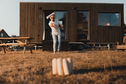 Parcel Tiny House I Croq'Epines, Hôtel à Nouans-les-Fontaines