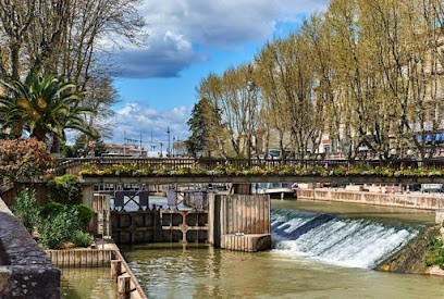 Logis Hôtel Restaurant Résidence, Hôtel à Nissan-lez-Enserune