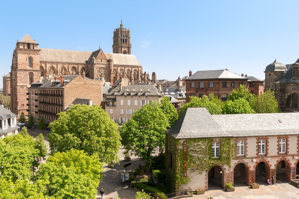 Inter-Hotel De La Tour Maje, Hôtel à Rodez
