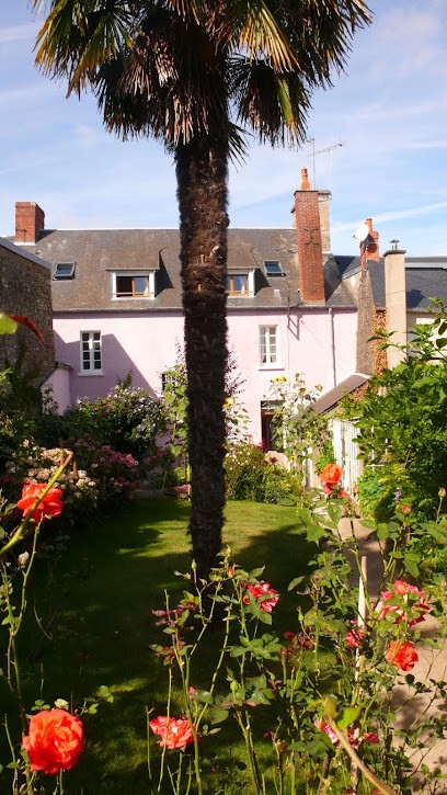 VILLA MONS - Maison D'hôtes - BnB, Hôtel à Pontorson