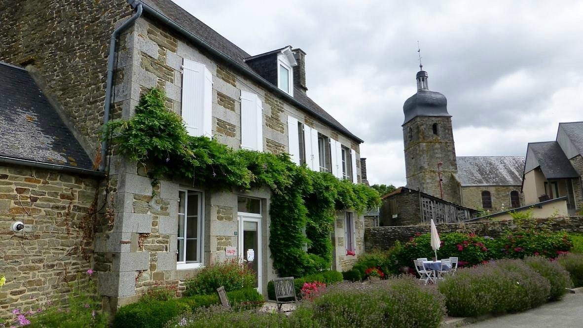 Auberge Du Terroir, Hôtel à Servon