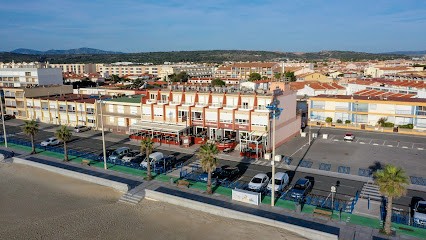 Logis Hôtel Restaurant Méditerranée, Hôtel à Port-la-Nouvelle