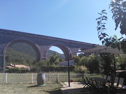 B&B At No3, Hôtel à Artigues