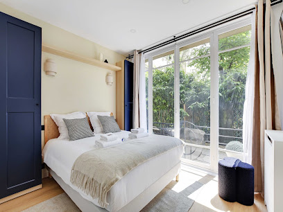 Magnificent 2Bd/4P Apartment - Eiffel Tower - Belvilla By Oyo, Hôtel à Paris 15