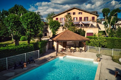 Logis Hôtel Restaurant Le Castel Fleuri, Hôtel à Saint-Jean-en-Royans