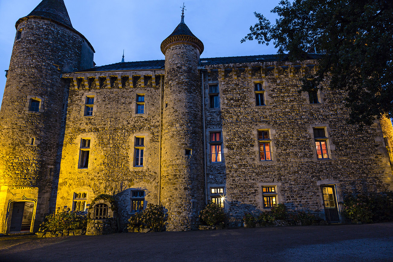 Château De Codignat Hôtel à Bort-l'Étang