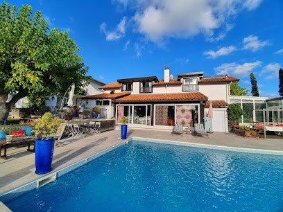 Domaine De Millox, Hôtel à Saint-André-de-Seignanx