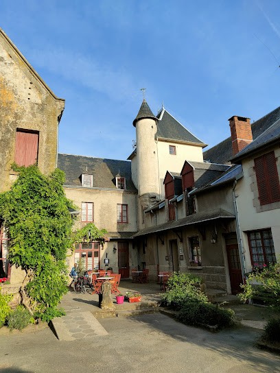 Castel Hôtel 1904, Hôtel à Saint-Gervais-d'Auvergne