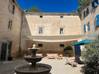 Domaine Coubillou: Gîte De Groupe Et Chambre D'hôtes, Piscine Et Salle Réception, Séminaire, Mariage, Évènement, Hérault, Hôtel à Lamalou-les-Bains