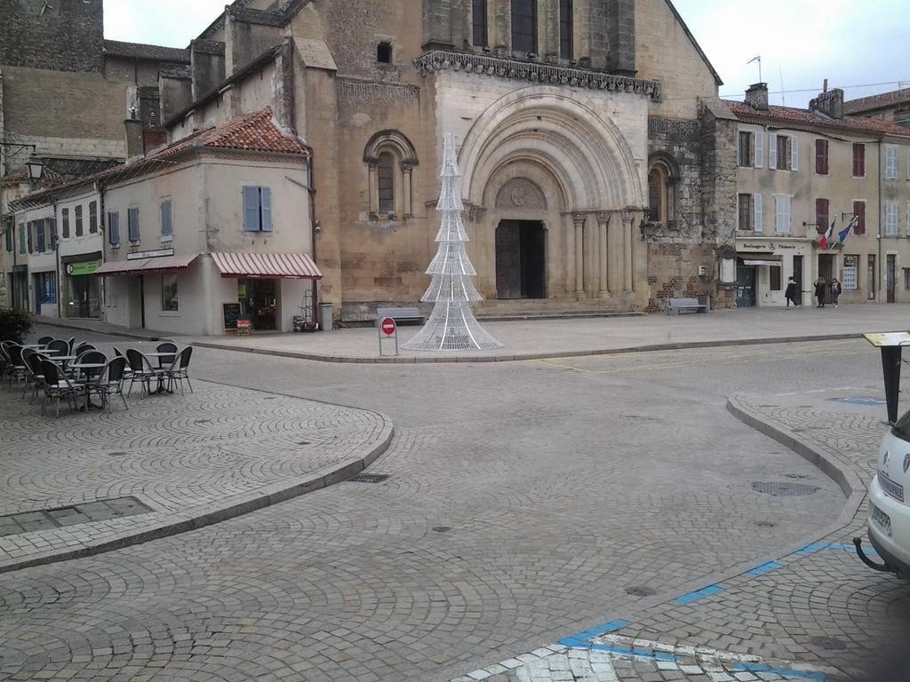 Hotel Brasserie Lafayette, Hôtel à Saint-Sever