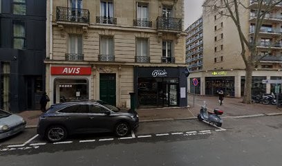 Issy Paris, Hôtel à Issy-les-Moulineaux