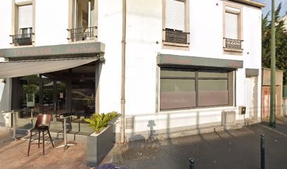 Benslama Mohamed, Hôtel aux Pavillons-sous-Bois