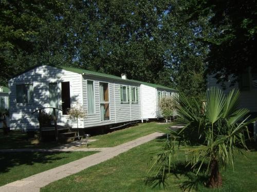 Motel25, Hôtel à Socx