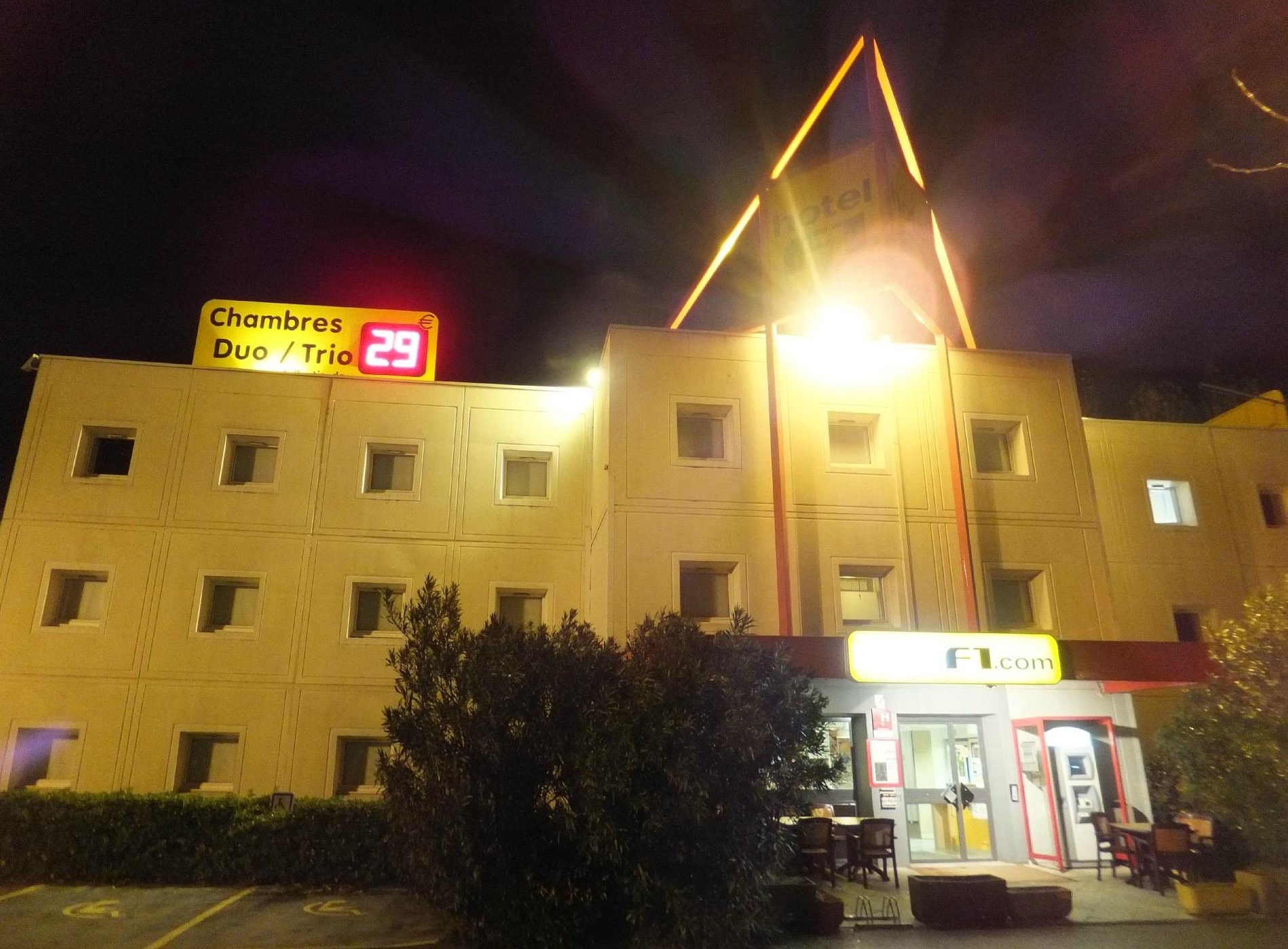 HotelF1 Orange Centre Échangeur A7 A9, Hôtel à Orange