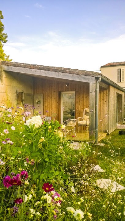 Une Pause En Ville, Hôtel à Saintes