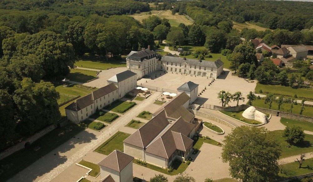 Château De Maudetour, Hôtel à Maudétour-en-Vexin