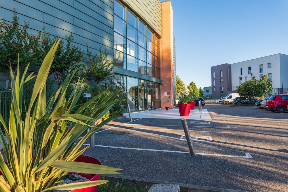 Appart Hôtel Résidence CERISE Valence, Hôtel à Valence