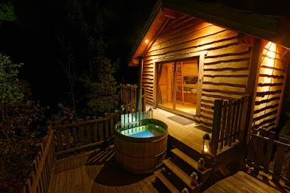 Là-Haut, Cabanes Perchées, Hôtel à La Thuile