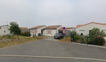 Nice room in a big house, Hôtel à Pornic