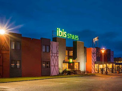 ibis Styles Rouen Val-de-Reuil, Hôtel à Val-de-Reuil