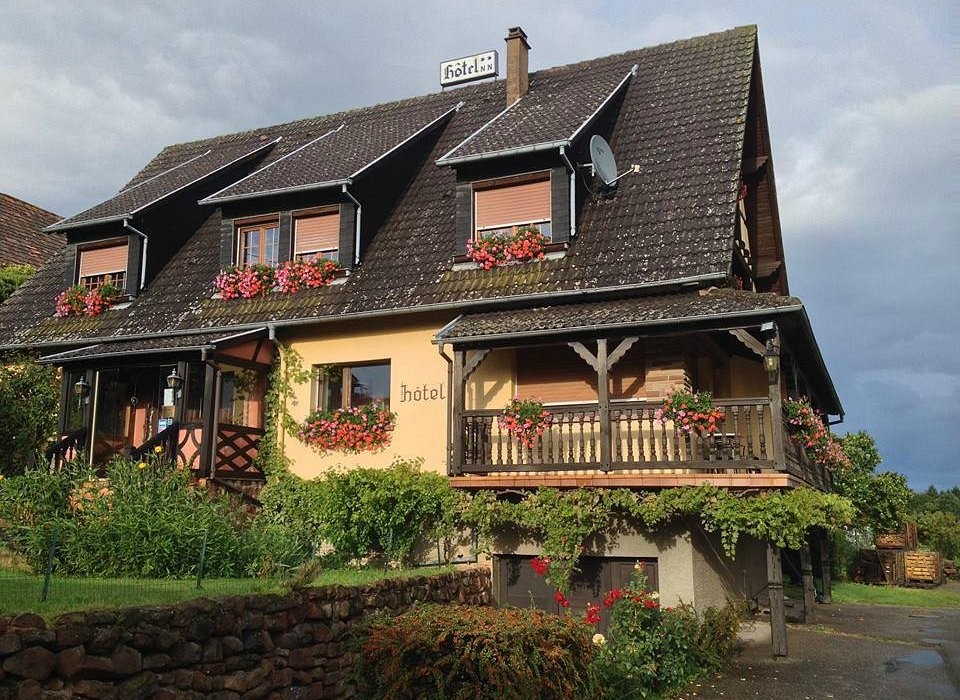 Hôtel Restaurant Faller Emmebuckel, Hôtel à Itterswiller
