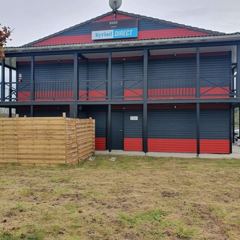Enzo Hotels Loudéac By Kyriad Direct, Hôtel à Loudéac