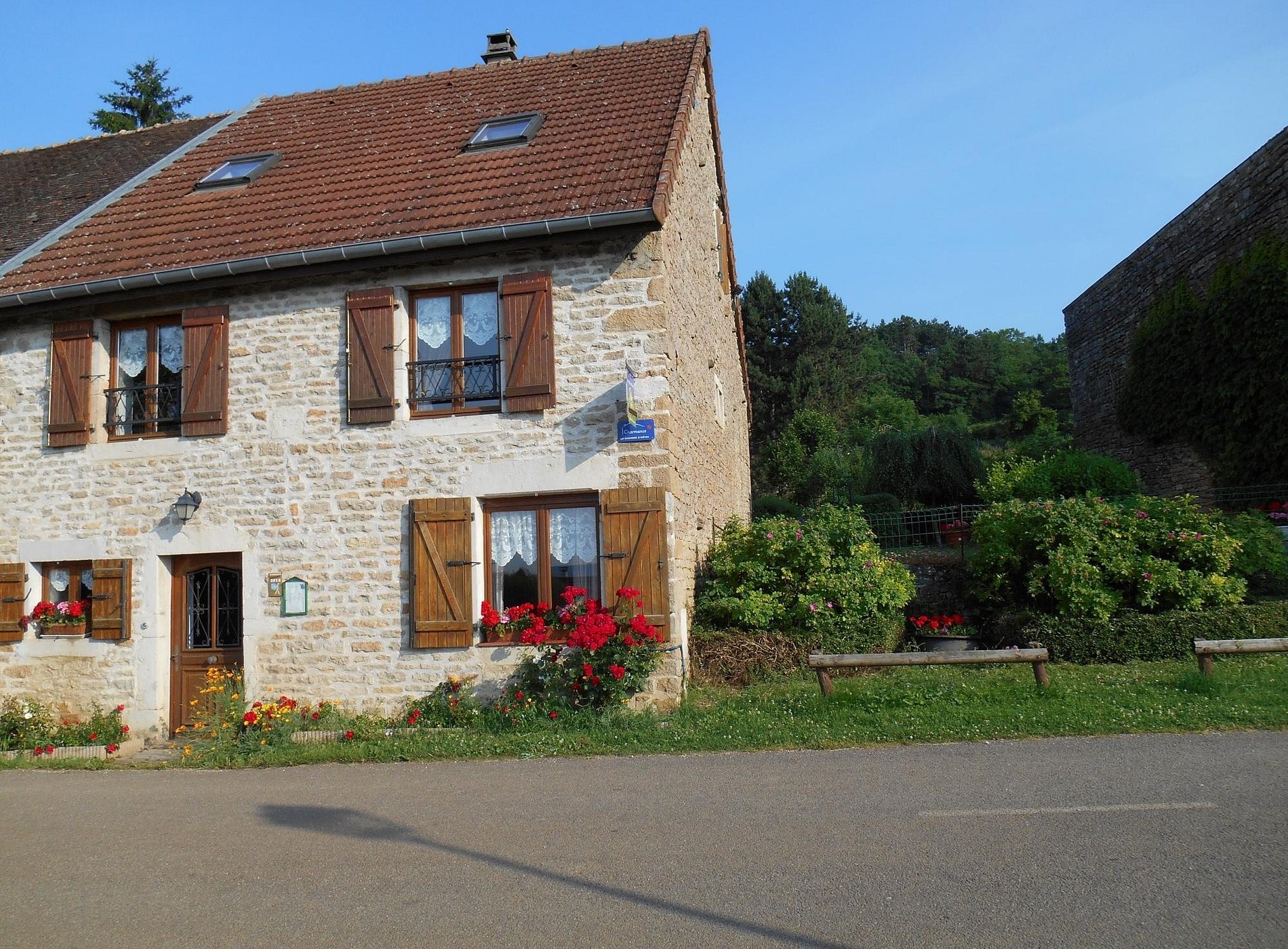 Le Cassissier, Hôtel à Colombier