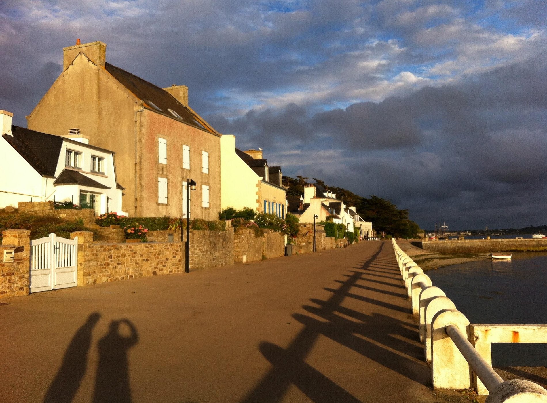 Hôtel-Restaurant Les Herbes Folles, Hôtel à Île-de-Batz