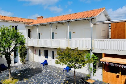 LES BAIGNEURS, Hôtel à Saint-Gilles-Croix-de-Vie