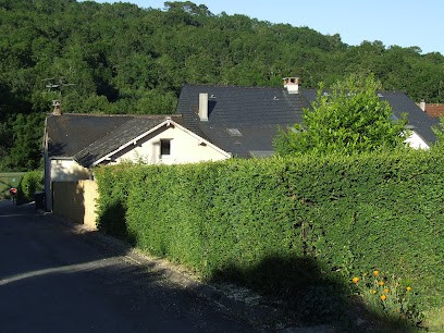 Le Gite Des Maisonnettes, Hôtel à Cublac