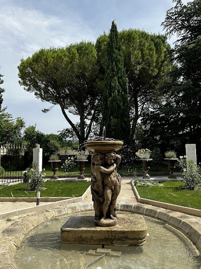 Inn Le Roy Soleil - Luberon, Hôtel à Ménerbes