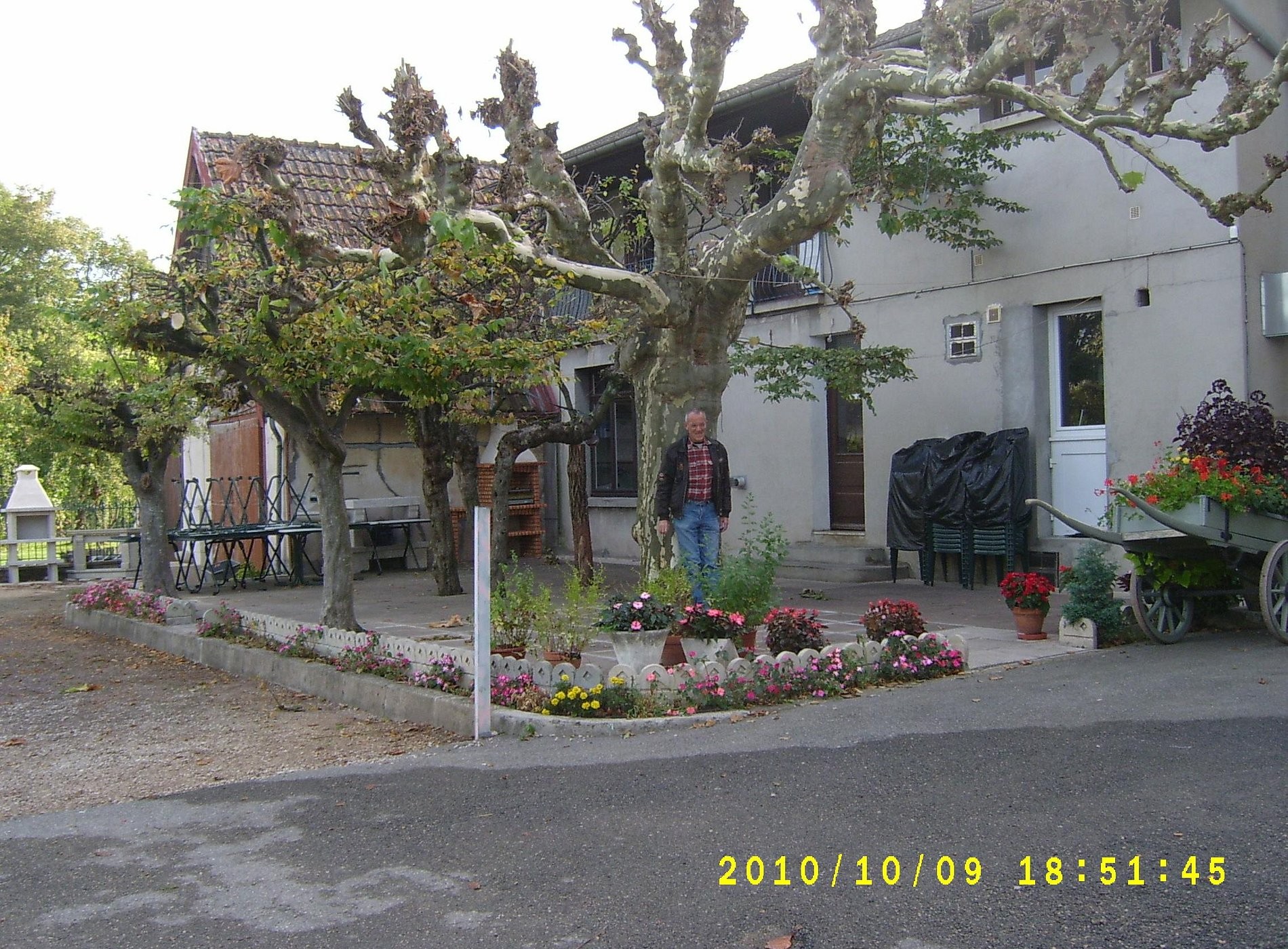 Logis Hôtel Les Charmilles, Hôtel à Poligny