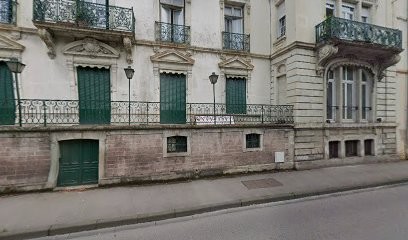 Résidence Hôtelière Du Quai Sérot, Hôtel à Épinal
