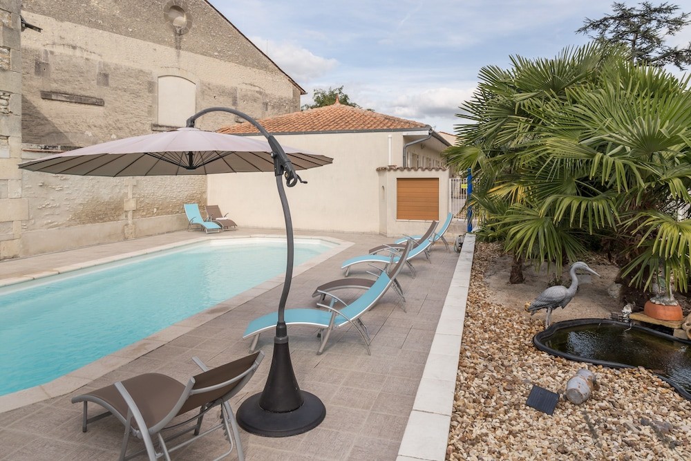 Logis Hôtel L'Oliveraie, Hôtel à Cognac