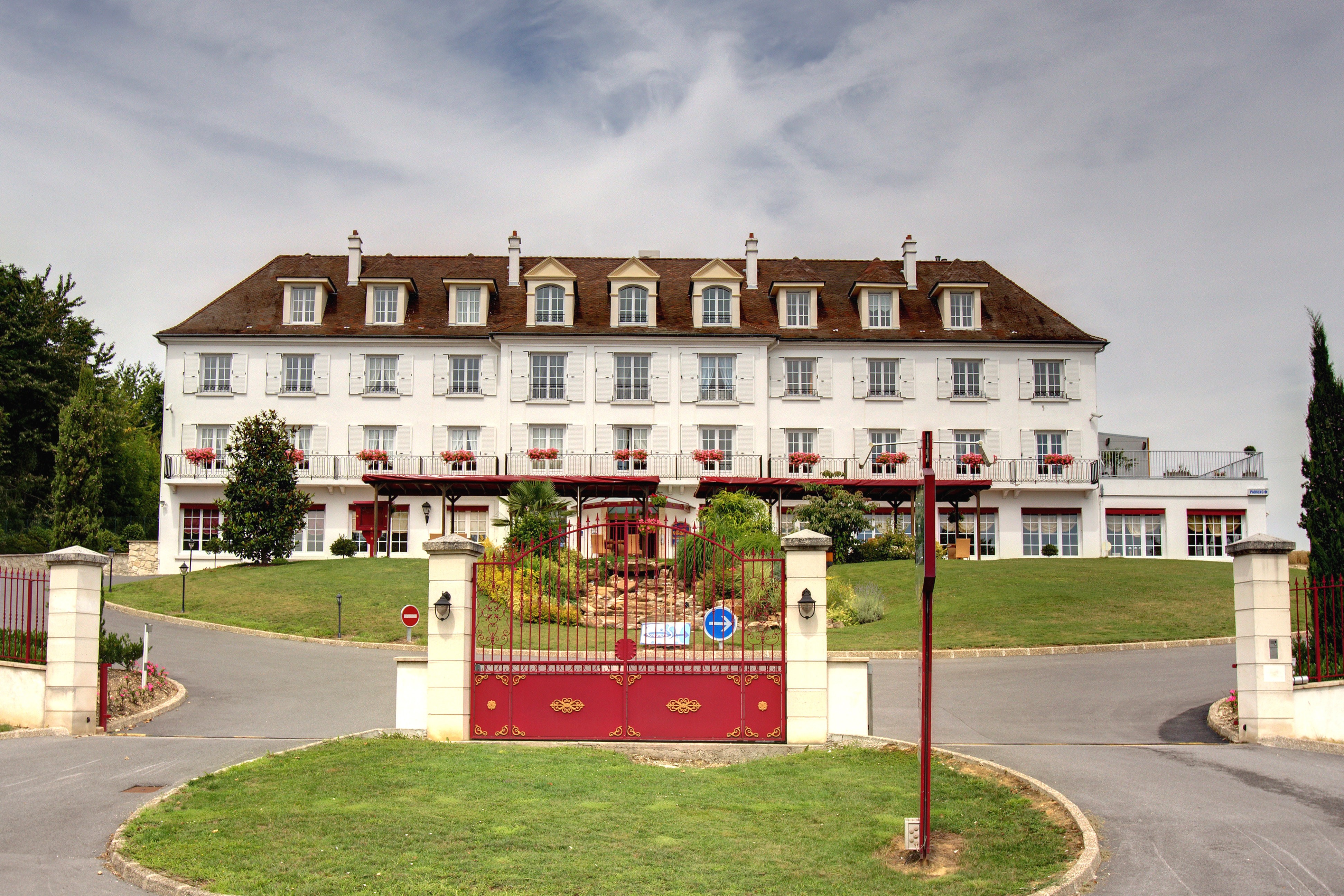 Best Western Hôtel-Restaurant Ile de France, Hôtel à Château-Thierry