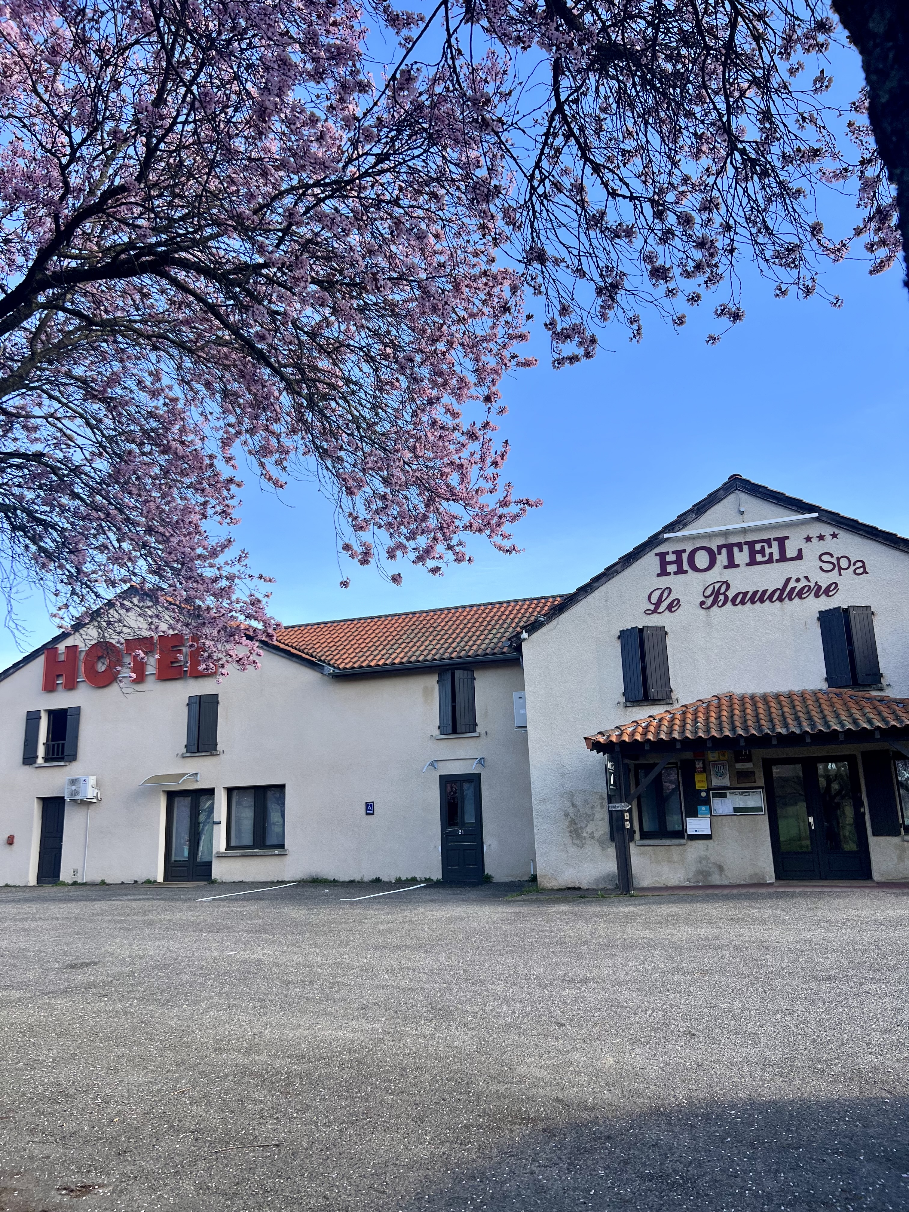 Hotel Le Baudiere (Maison Legate) Hôtel à Saint-Beauzire