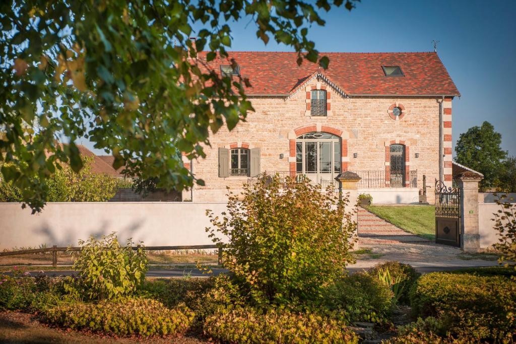 Chai Du Chateau De Morteuil, Hôtel à Merceuil