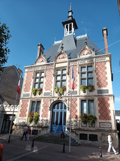 Hotel De Ville, Hôtel à Montivilliers