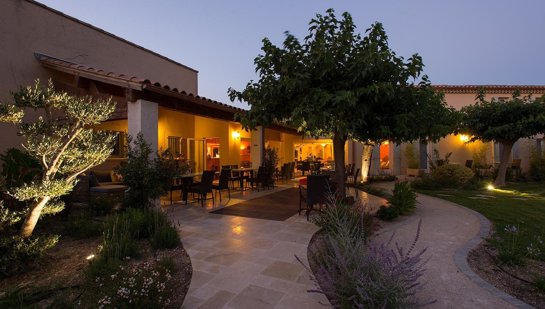 Best Western Hotel Aurelia, Hôtel à Maussane-les-Alpilles