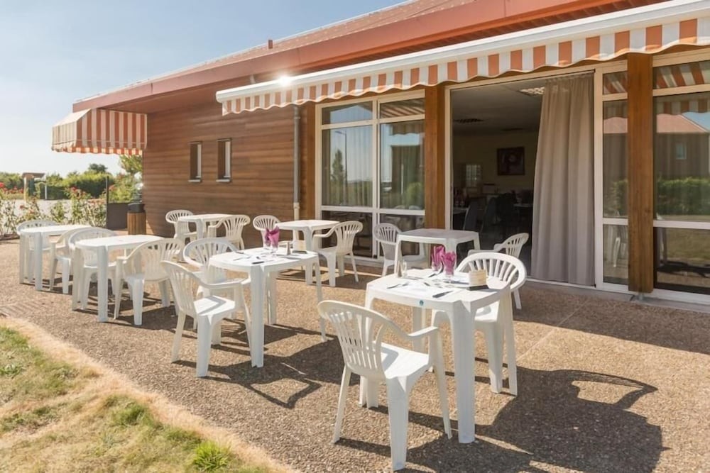 Hôtel Le Pressoir, Hôtel à Saint-Calais