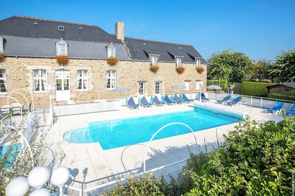 La Malouinière Des Longchamps Hôtel Spa Aqua Bien Etre, Hôtel à Saint-Jouan-des-Guérets