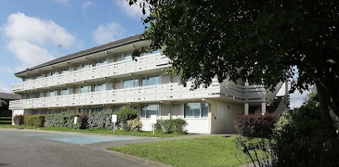 Brit Hotel & Restaurant Dinan - Taden, Hôtel à Taden